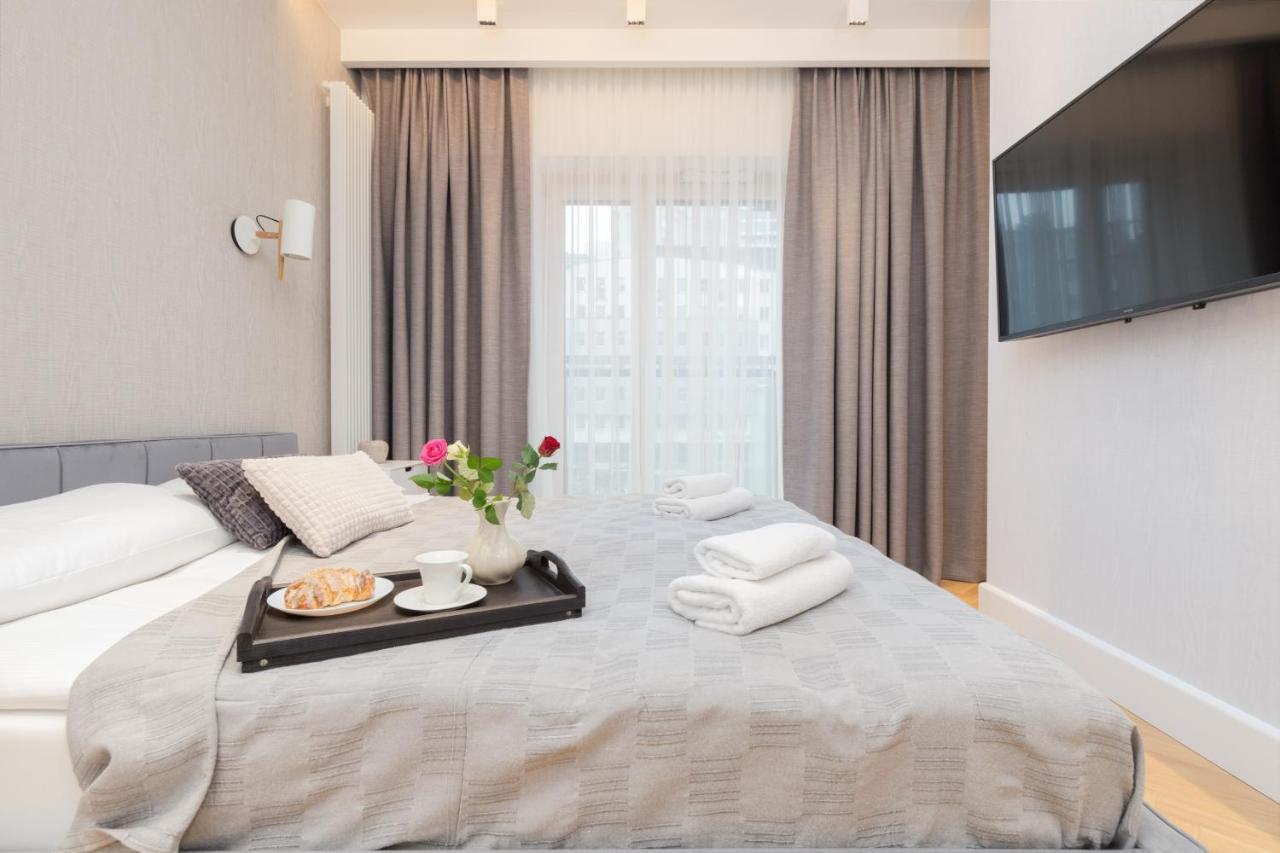 Mennica Residence - City Center Apartments By Noclegi Renters Warsaw Luaran gambar