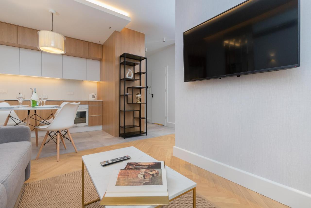 Mennica Residence - City Center Apartments By Noclegi Renters Warsaw Luaran gambar