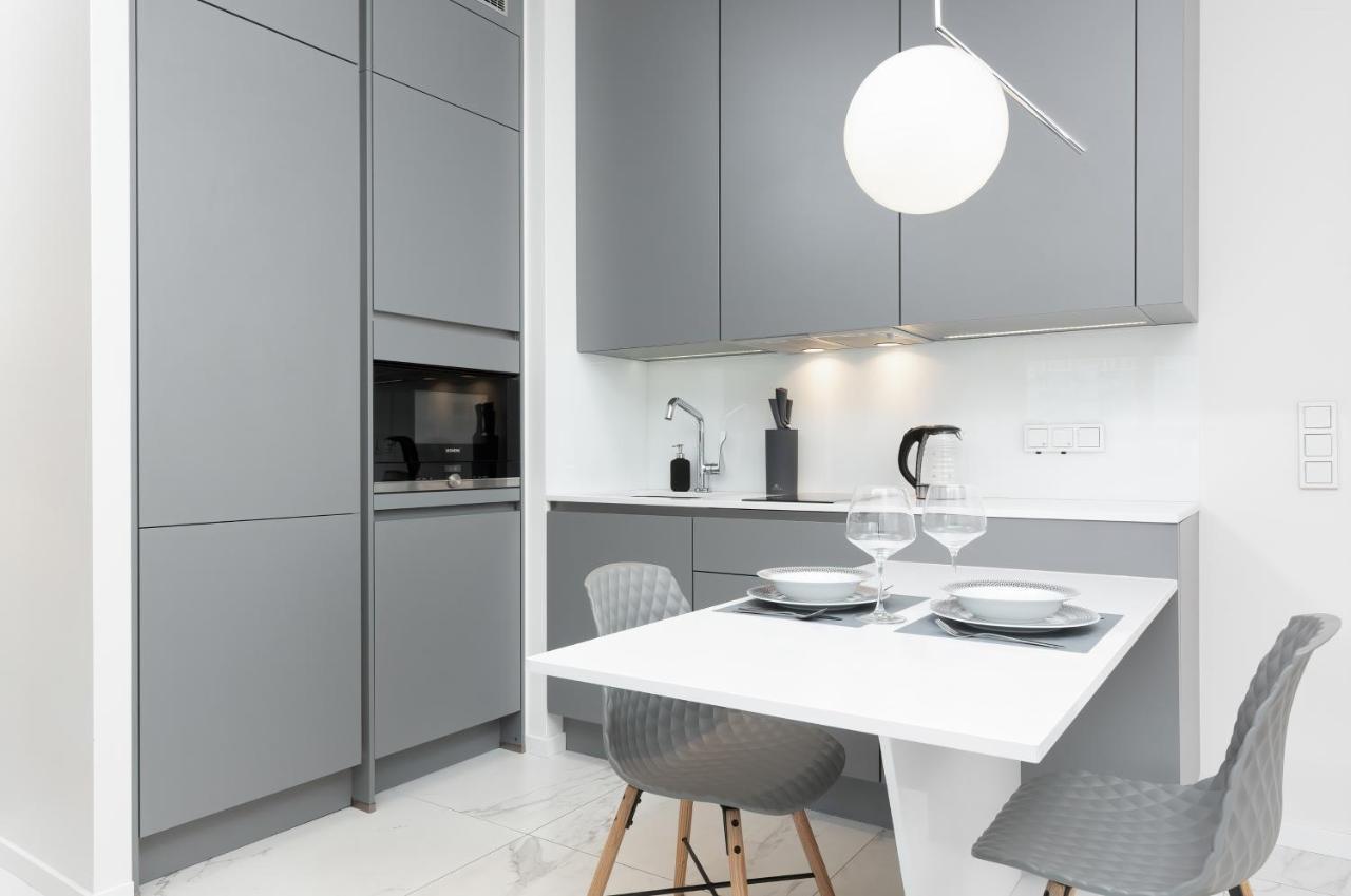Mennica Residence - City Center Apartments By Noclegi Renters Warsaw Luaran gambar