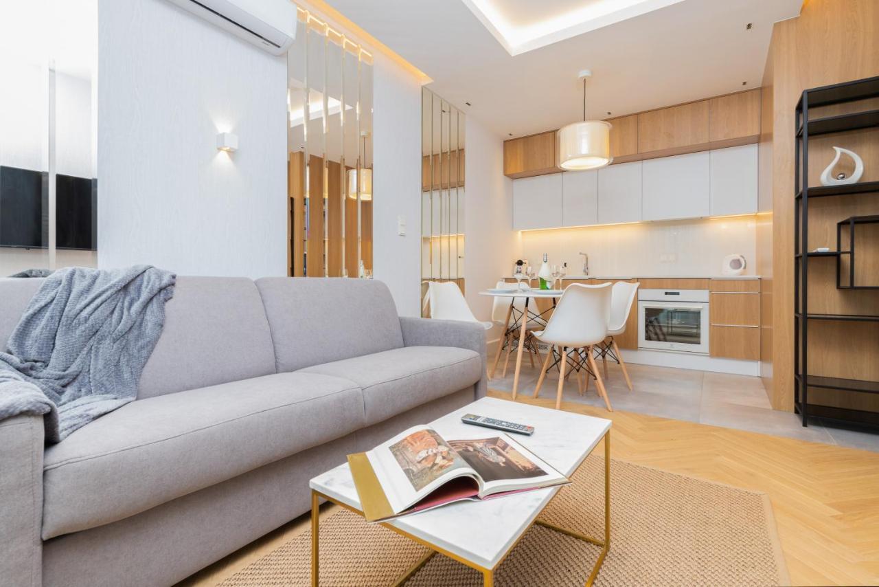 Mennica Residence - City Center Apartments By Noclegi Renters Warsaw Luaran gambar