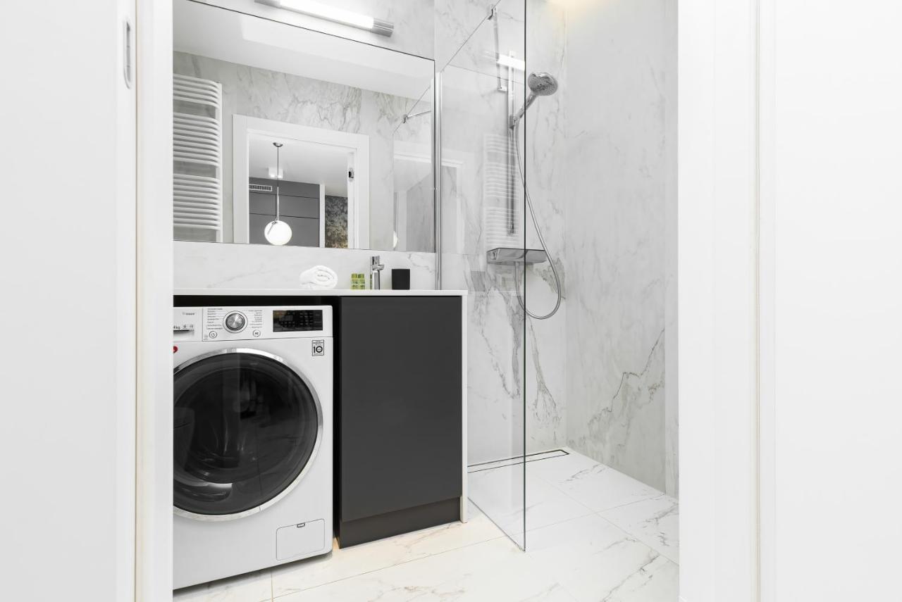 Mennica Residence - City Center Apartments By Noclegi Renters Warsaw Luaran gambar