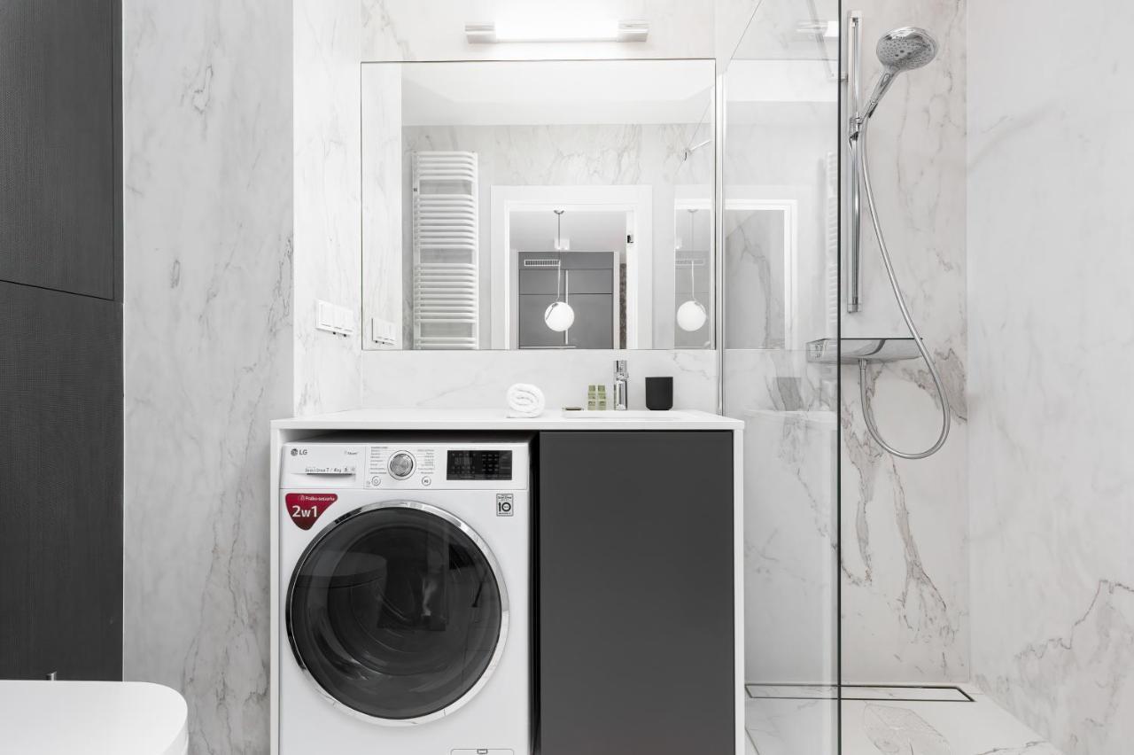 Mennica Residence - City Center Apartments By Noclegi Renters Warsaw Luaran gambar