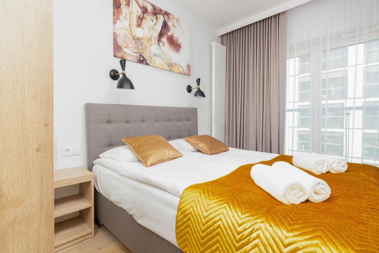 Mennica Residence - City Center Apartments By Noclegi Renters Warsaw Luaran gambar